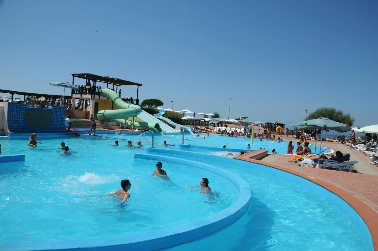 Residence Aquafantasy Isola Rossa 0*,