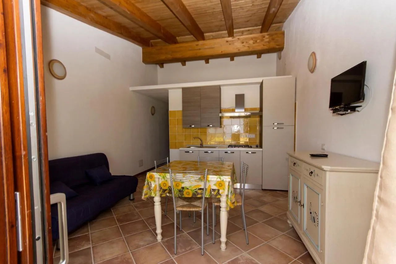 Residence Aquafantasy Isola Rossa Apartment